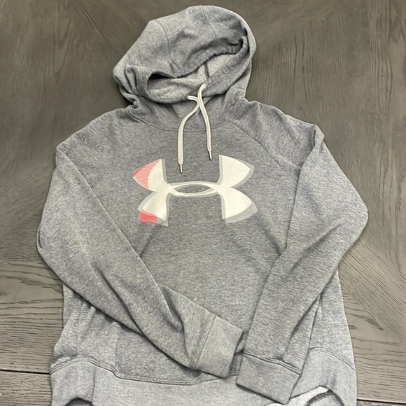 Women’s Under Armour Sweatshirt Lot. - Picture 4 of 4